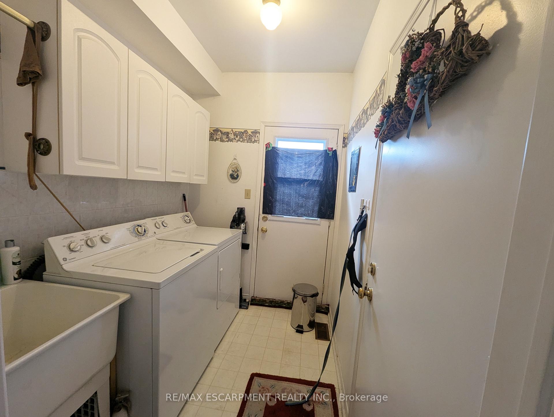 Photo 19 of 537 Westman Avenue, Peterborough, Otonabee Ward 1 — HOMEH