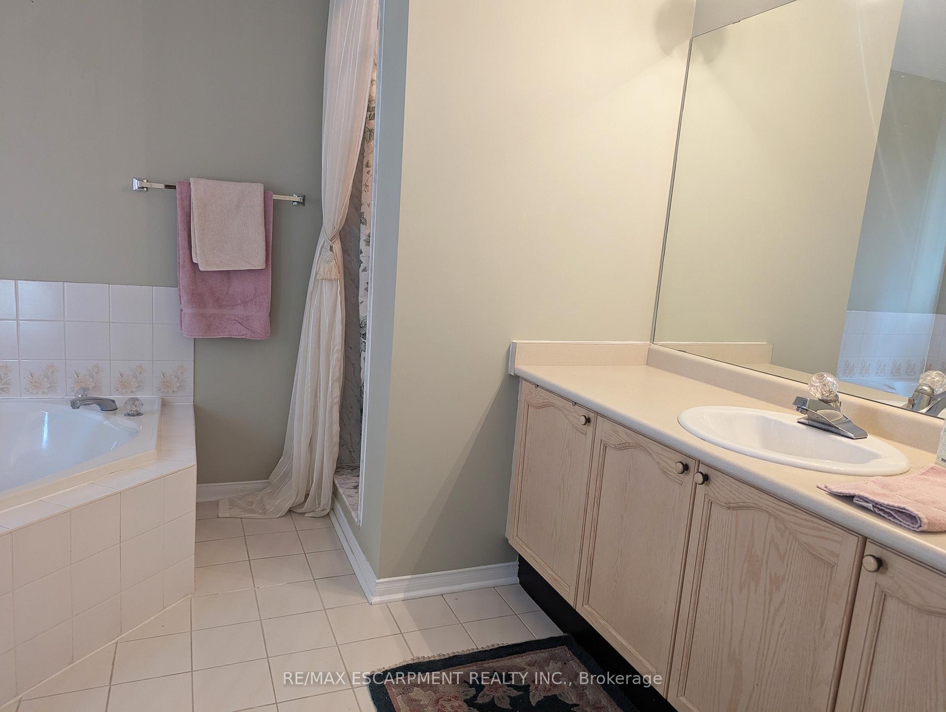 Photo 26 of 537 Westman Avenue, Peterborough, Otonabee Ward 1 — HOMEH
