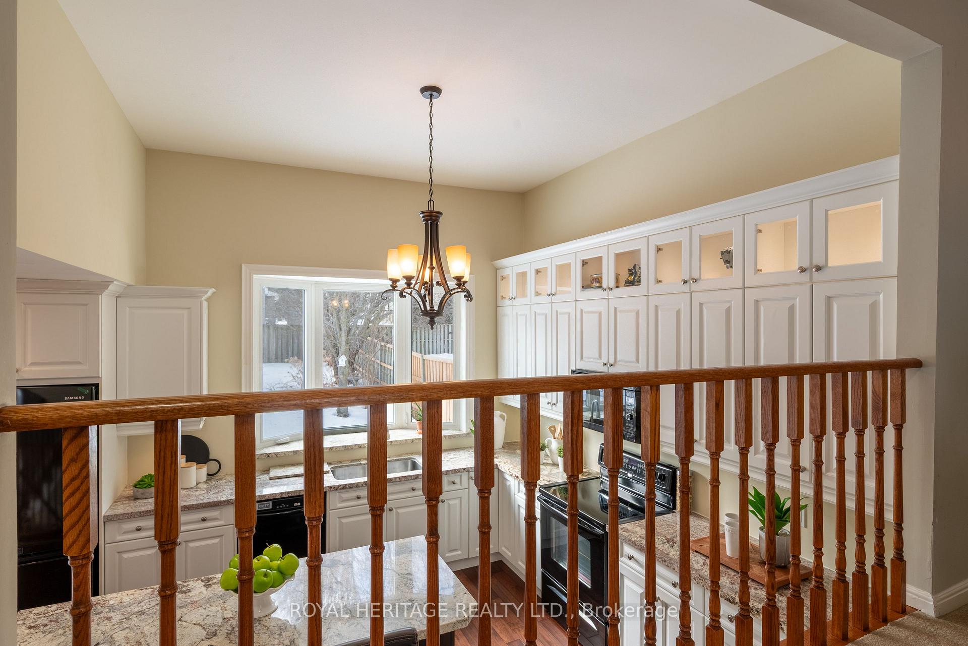 Photo 19 of 28 Renfield Crescent, Whitby, Lynde Creek — HOMEH