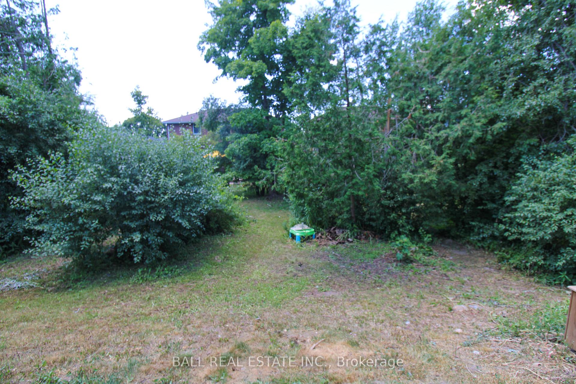 Photo 28 of 1305 Bridle Drive, Peterborough, Monaghan Ward 2 — HOMEH
