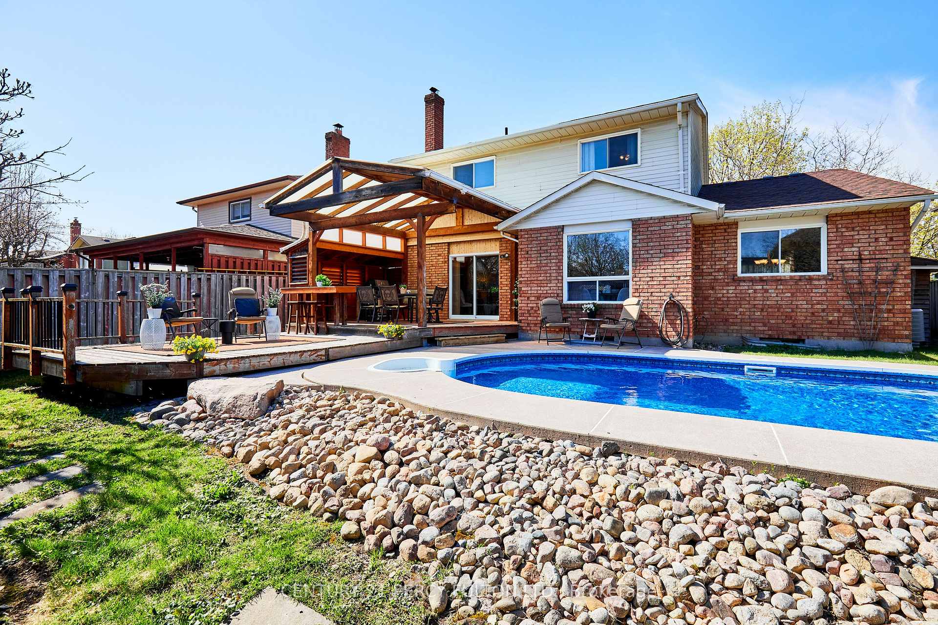 Photo 1 of 17 Burnage Lane, Whitby, Blue Grass Meadows — HOMEH
