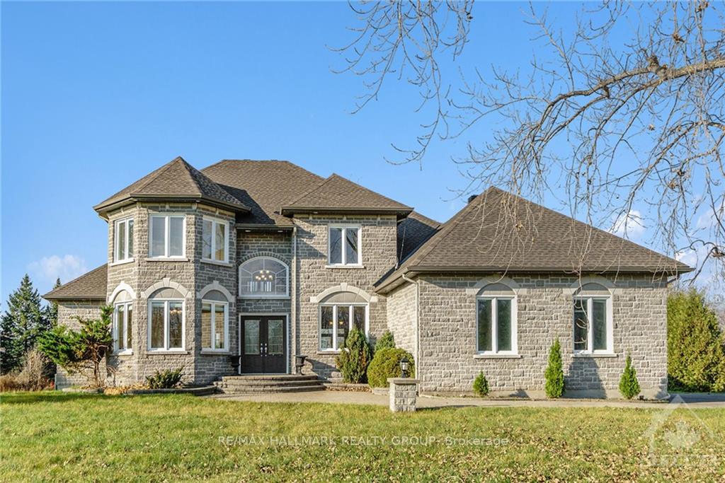 Photo 2 of 4785 Whispering Willow Drive, Ottawa, Sarsfield/Bearbrook — HOMEH