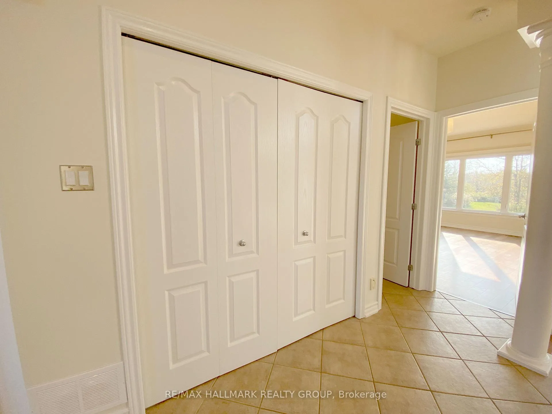 Photo 36 of 4785 Whispering Willow Drive, Ottawa, Sarsfield/Bearbrook — HOMEH