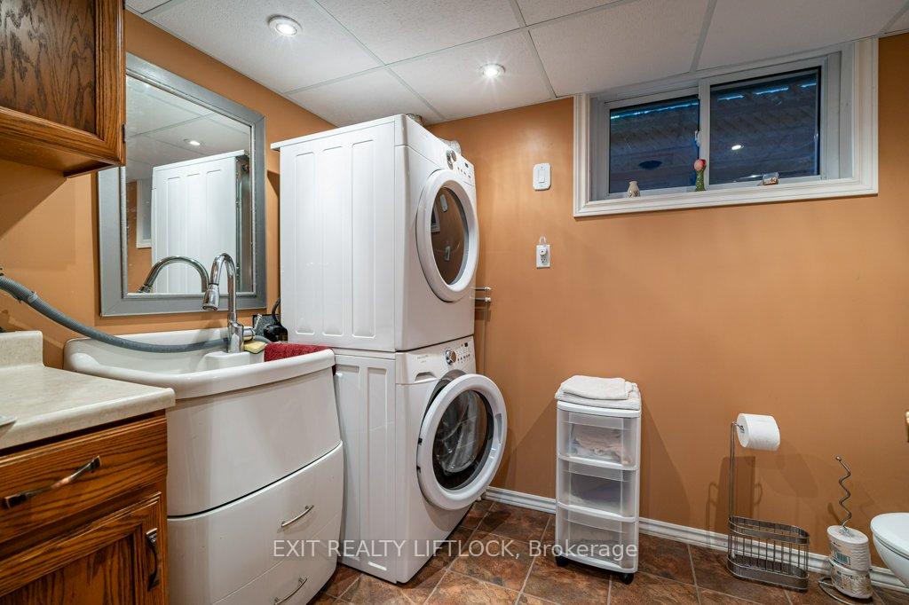 Photo 20 of 39 Beechwood Drive, Peterborough, Monaghan Ward 2 — HOMEH