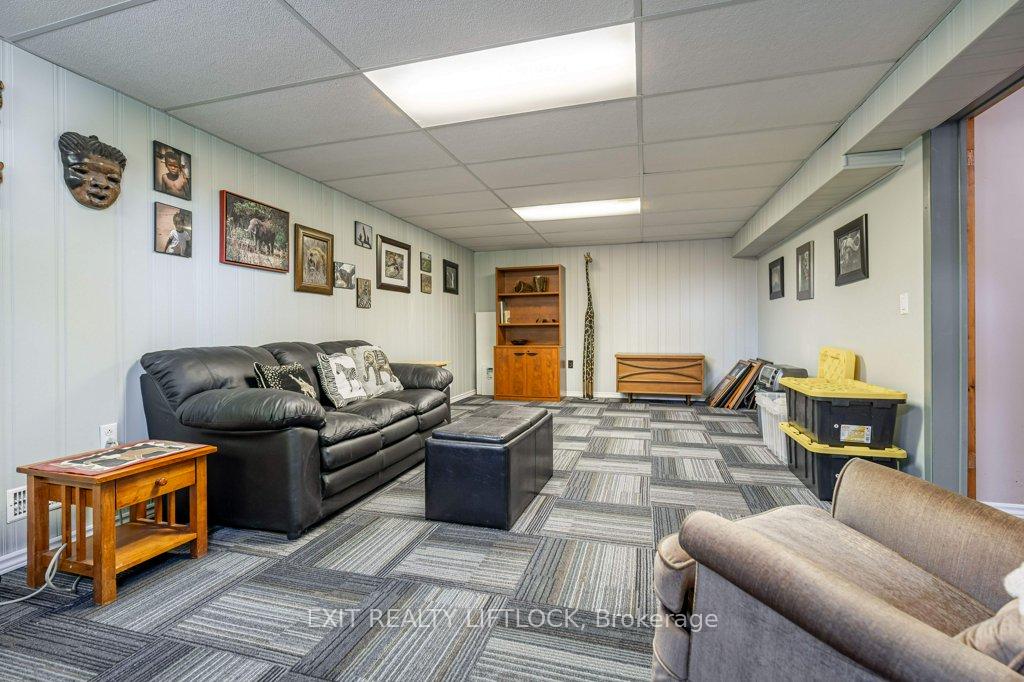 Photo 23 of 39 Beechwood Drive, Peterborough, Monaghan Ward 2 — HOMEH