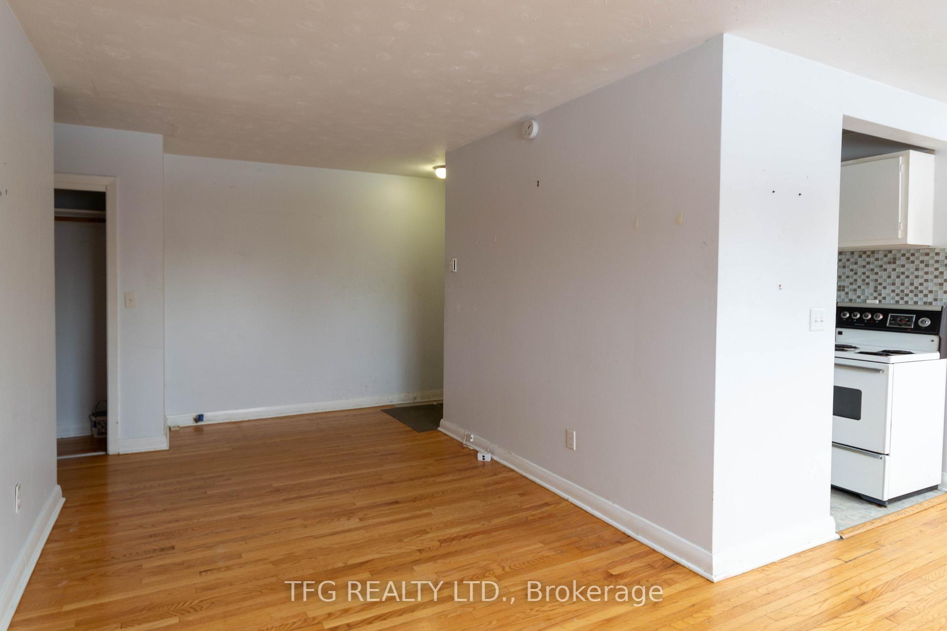 Photo 4 of Unit 2, 463 Bond Street E, Oshawa, O'Neill — HOMEH