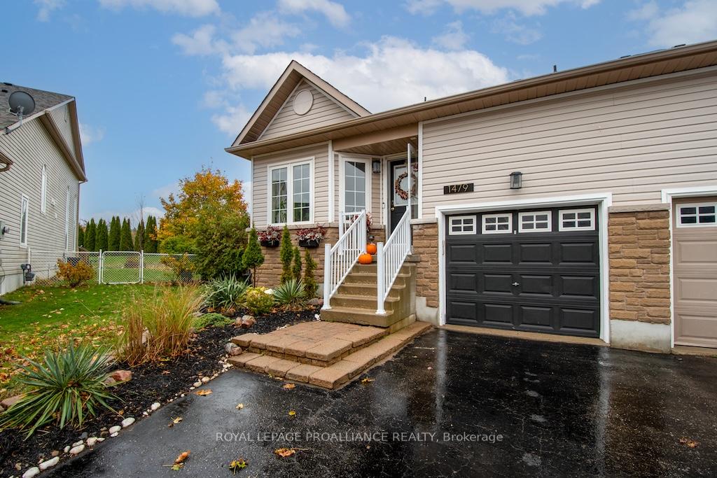 Photo 3 of 1479 Tamblin Way, Peterborough, Monaghan Ward 2 — HOMEH