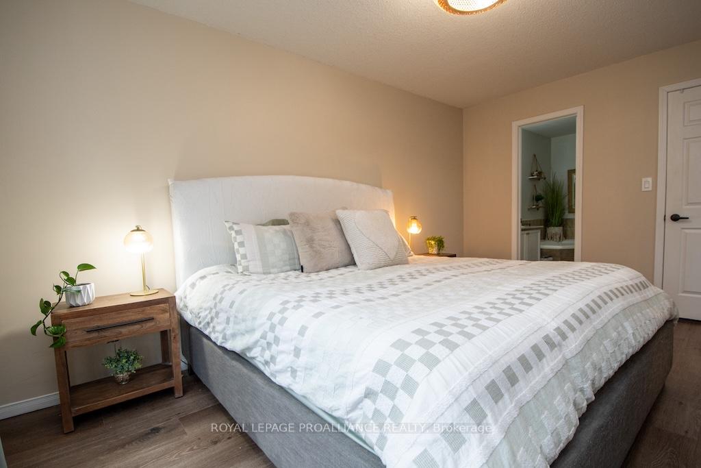 Photo 23 of 1479 Tamblin Way, Peterborough, Monaghan Ward 2 — HOMEH