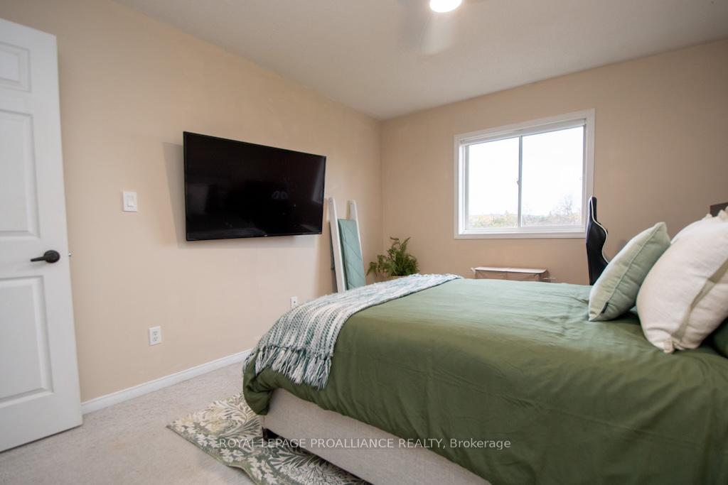 Photo 32 of 1479 Tamblin Way, Peterborough, Monaghan Ward 2 — HOMEH