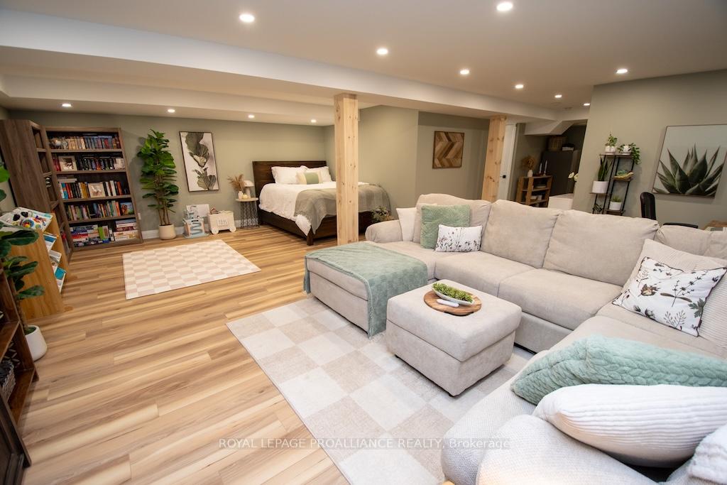 Photo 39 of 1479 Tamblin Way, Peterborough, Monaghan Ward 2 — HOMEH