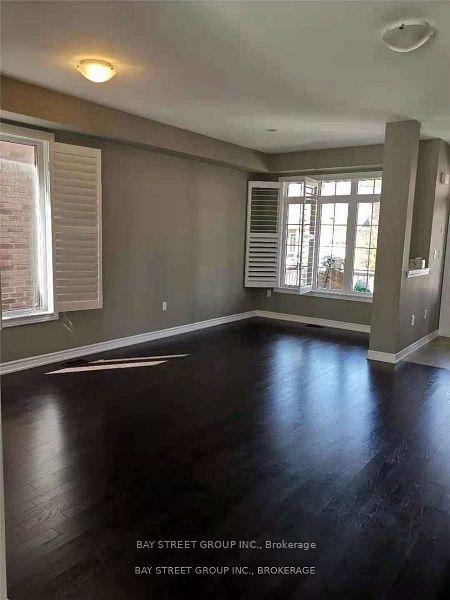 Photo 3 of 1782 Western Crescent, Oshawa, Samac — HOMEH
