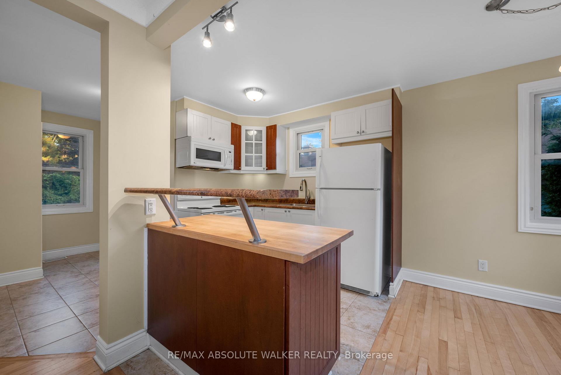 Photo 10 of 899 Maplewood Avenue, Ottawa, Queensway Terrace North — HOMEH