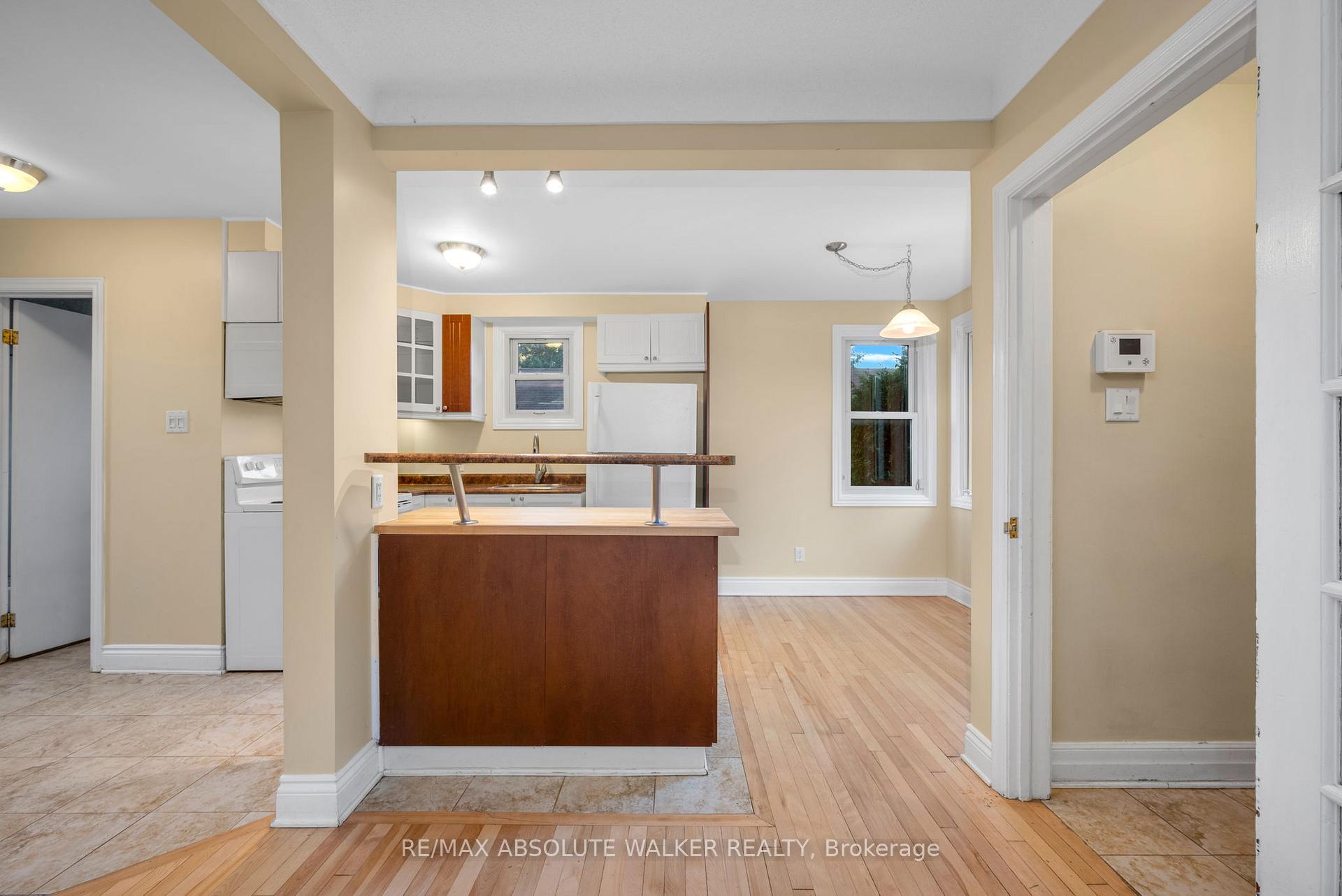 Photo 19 of 899 Maplewood Avenue, Ottawa, Queensway Terrace North — HOMEH
