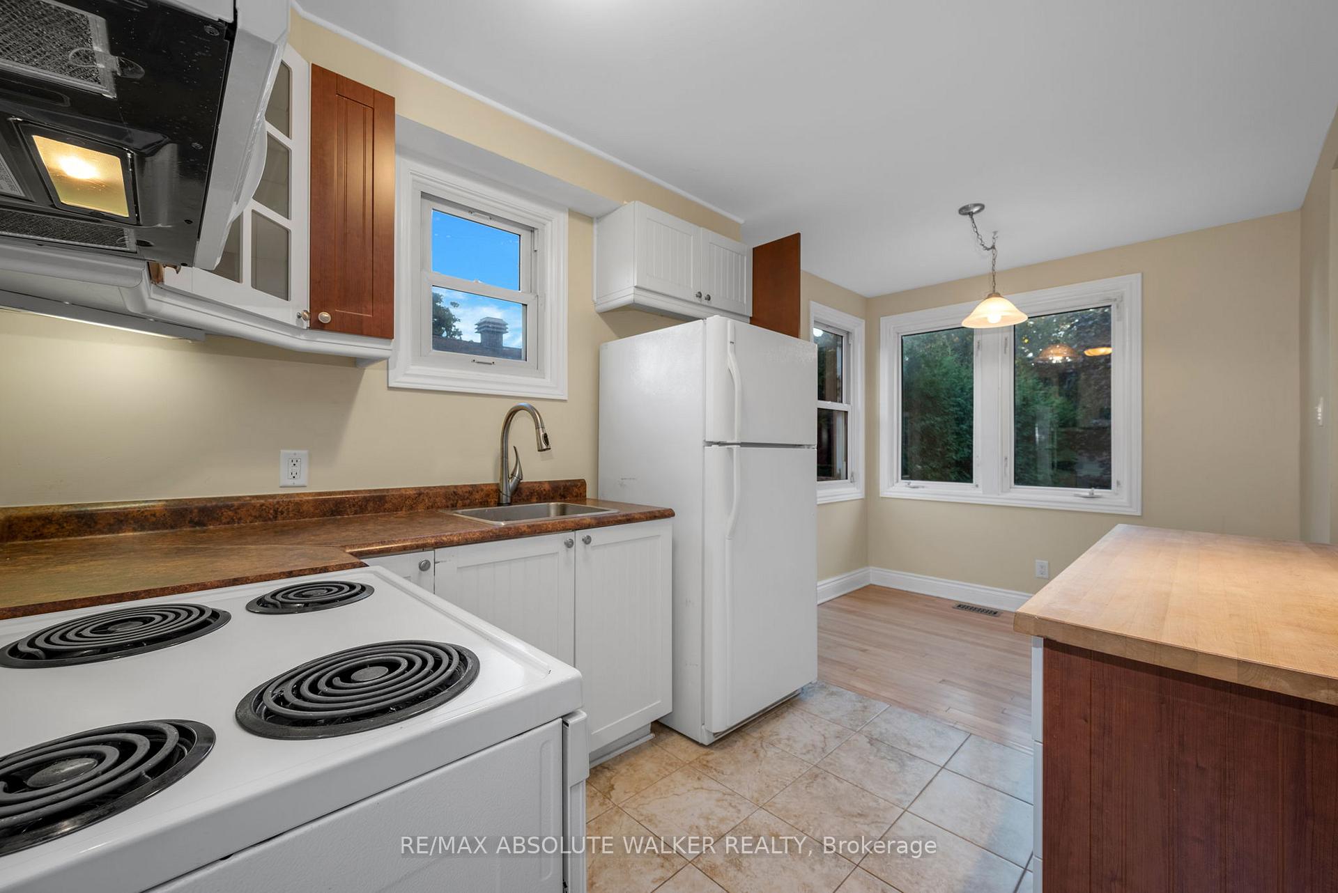 Photo 14 of 899 Maplewood Avenue, Ottawa, Queensway Terrace North — HOMEH