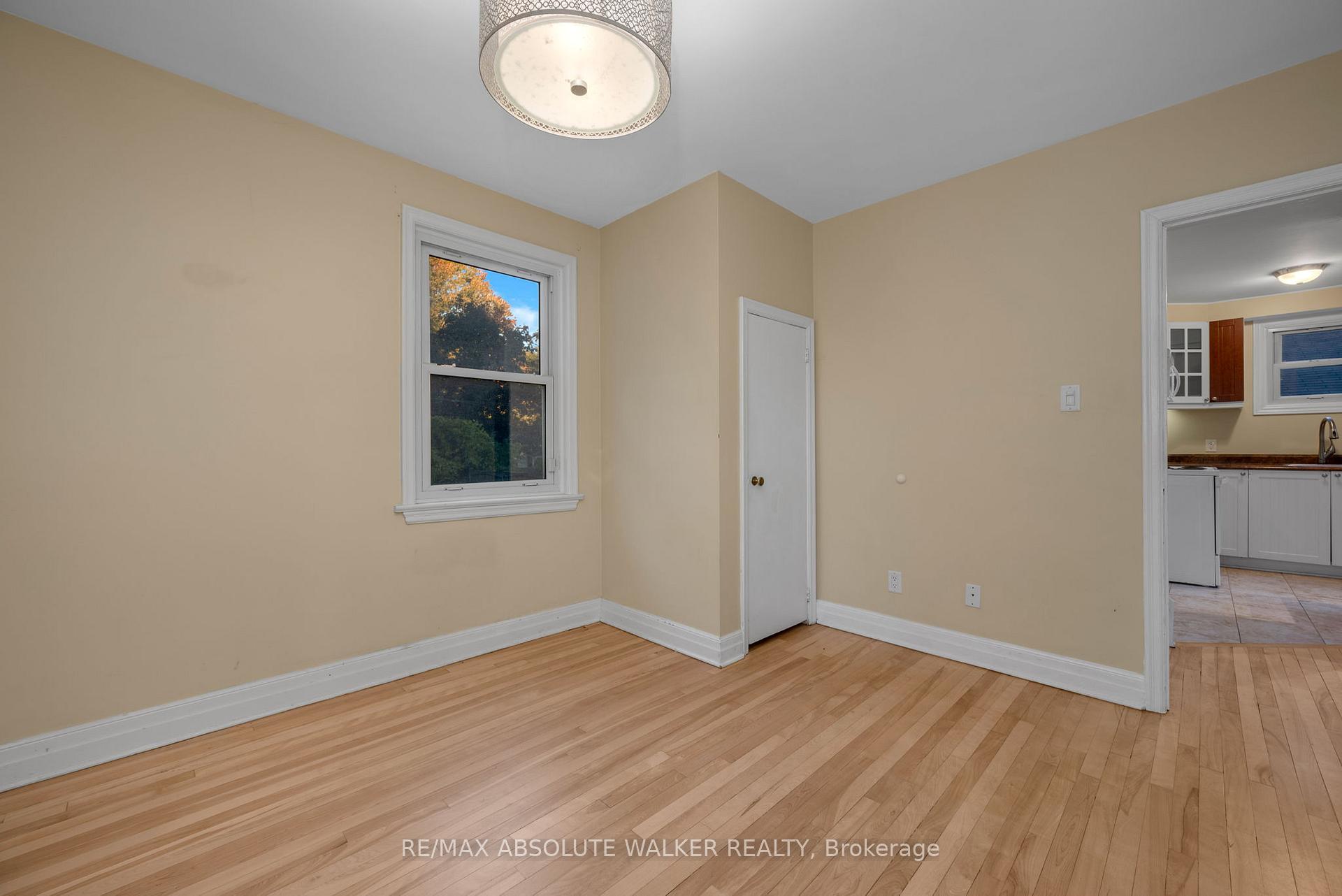Photo 13 of 899 Maplewood Avenue, Ottawa, Queensway Terrace North — HOMEH