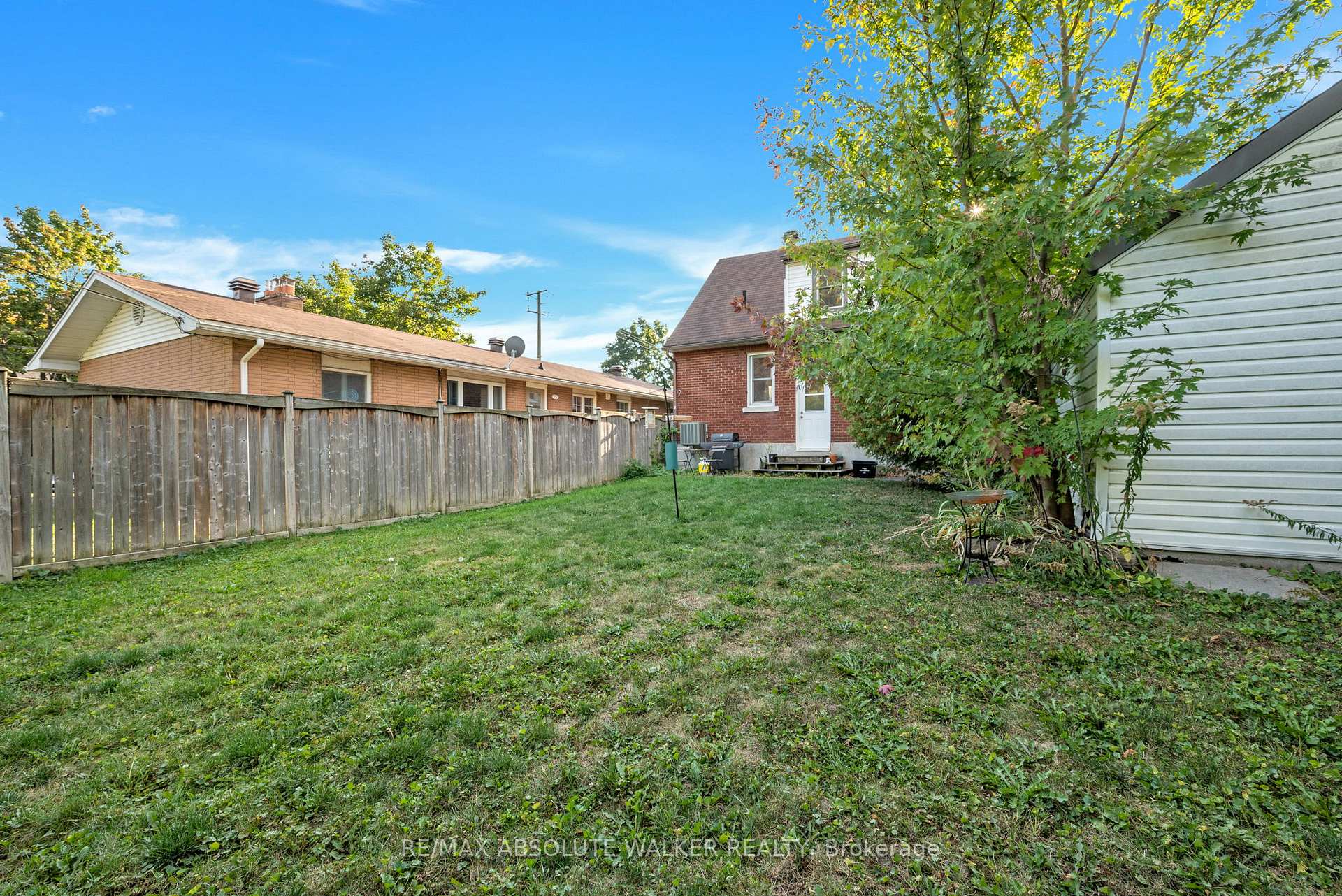 Photo 27 of 899 Maplewood Avenue, Ottawa, Queensway Terrace North — HOMEH
