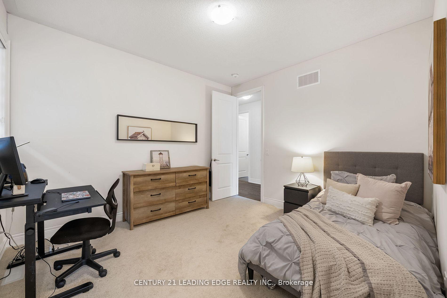Photo 25 of 89 Deer Ridge Crescent, Whitby, Rural Whitby — HOMEH
