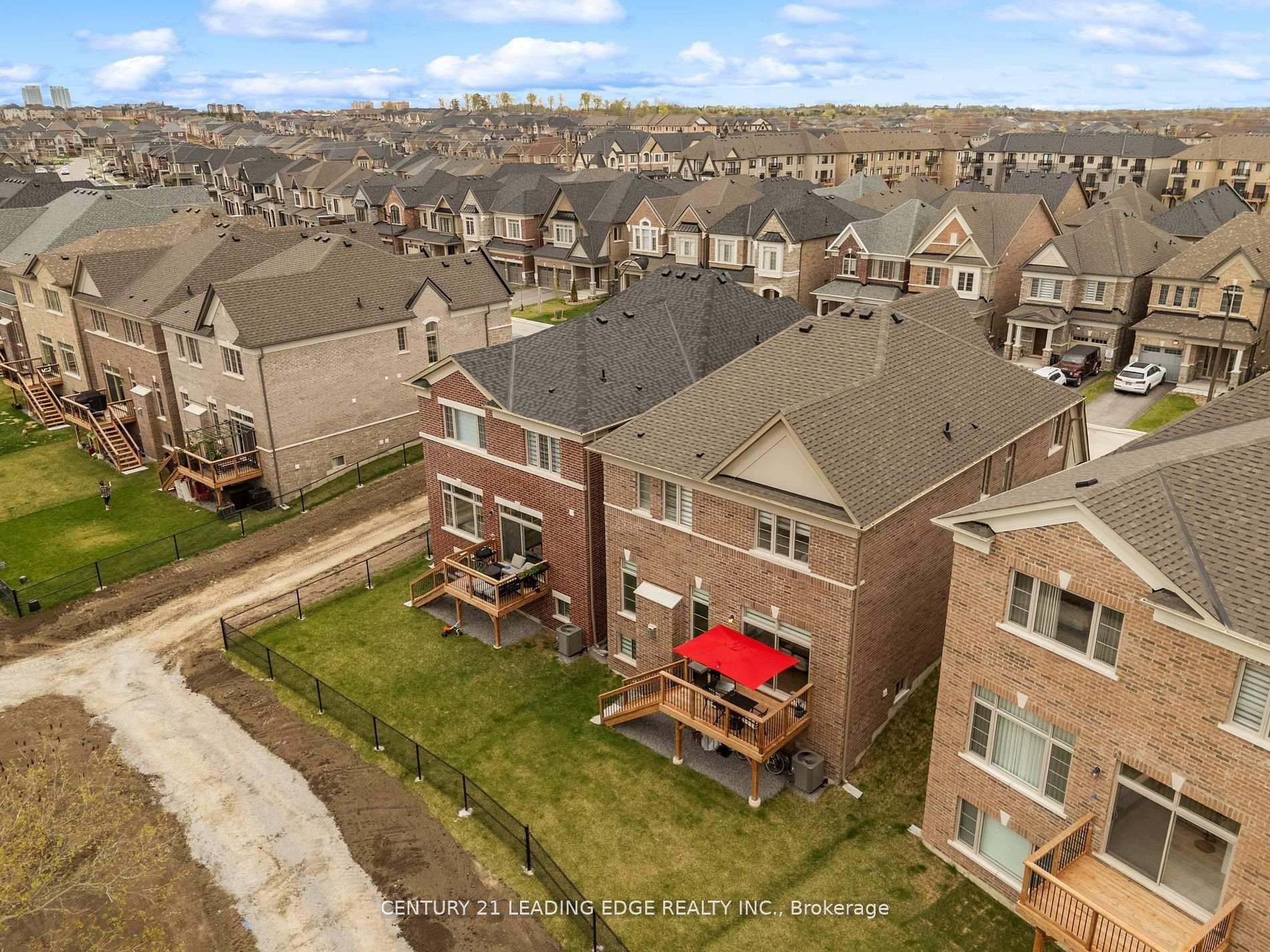Photo 45 of 89 Deer Ridge Crescent, Whitby, Rural Whitby — HOMEH