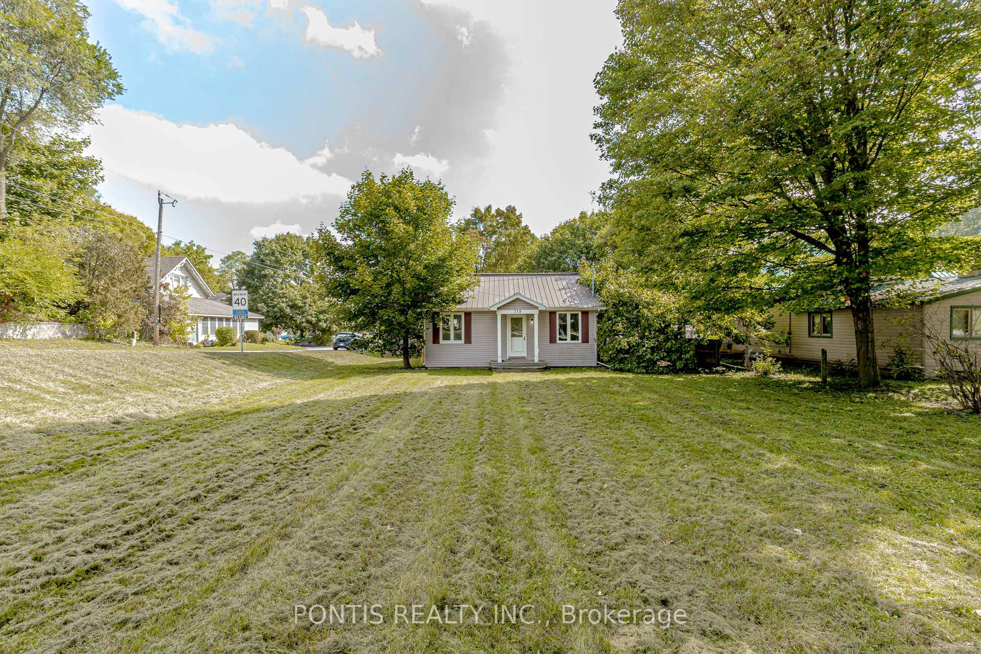 Front of 738 Mount Pleasant Road