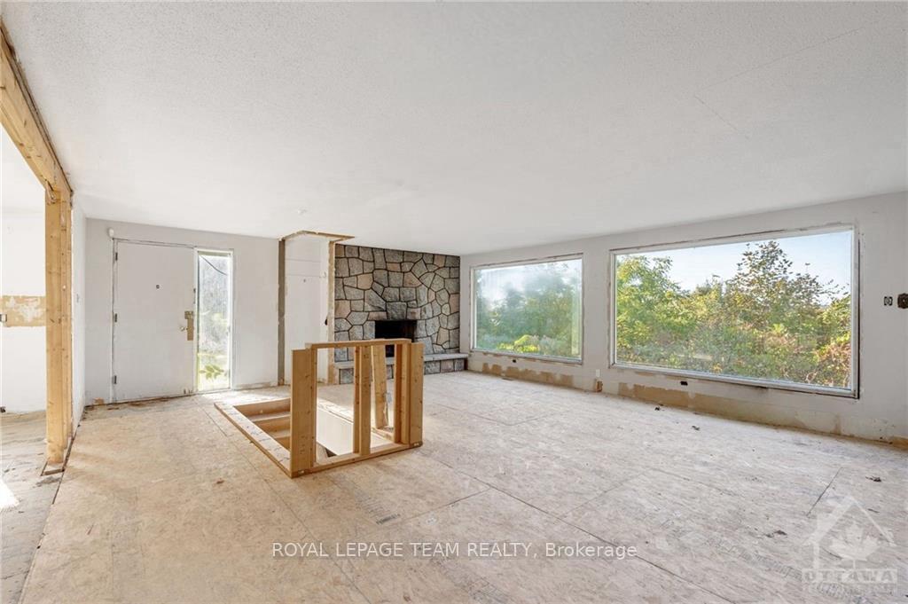 Photo 6 of 1541 Bella Vista Drive, Ottawa, Camelot — HOMEH