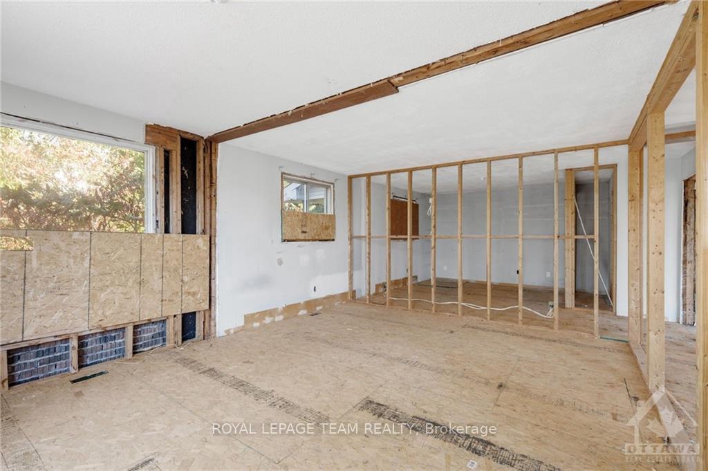 Photo 11 of 1541 Bella Vista Drive, Ottawa, Camelot — HOMEH