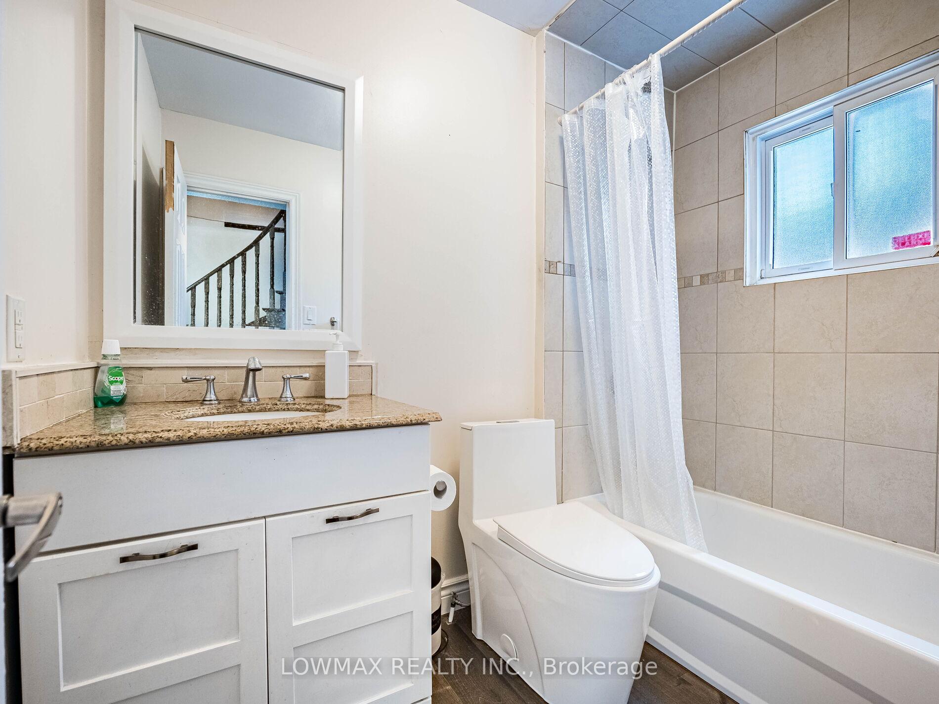 Photo 31 of 534 Chancellor Drive, Vaughan, East Woodbridge — HOMEH