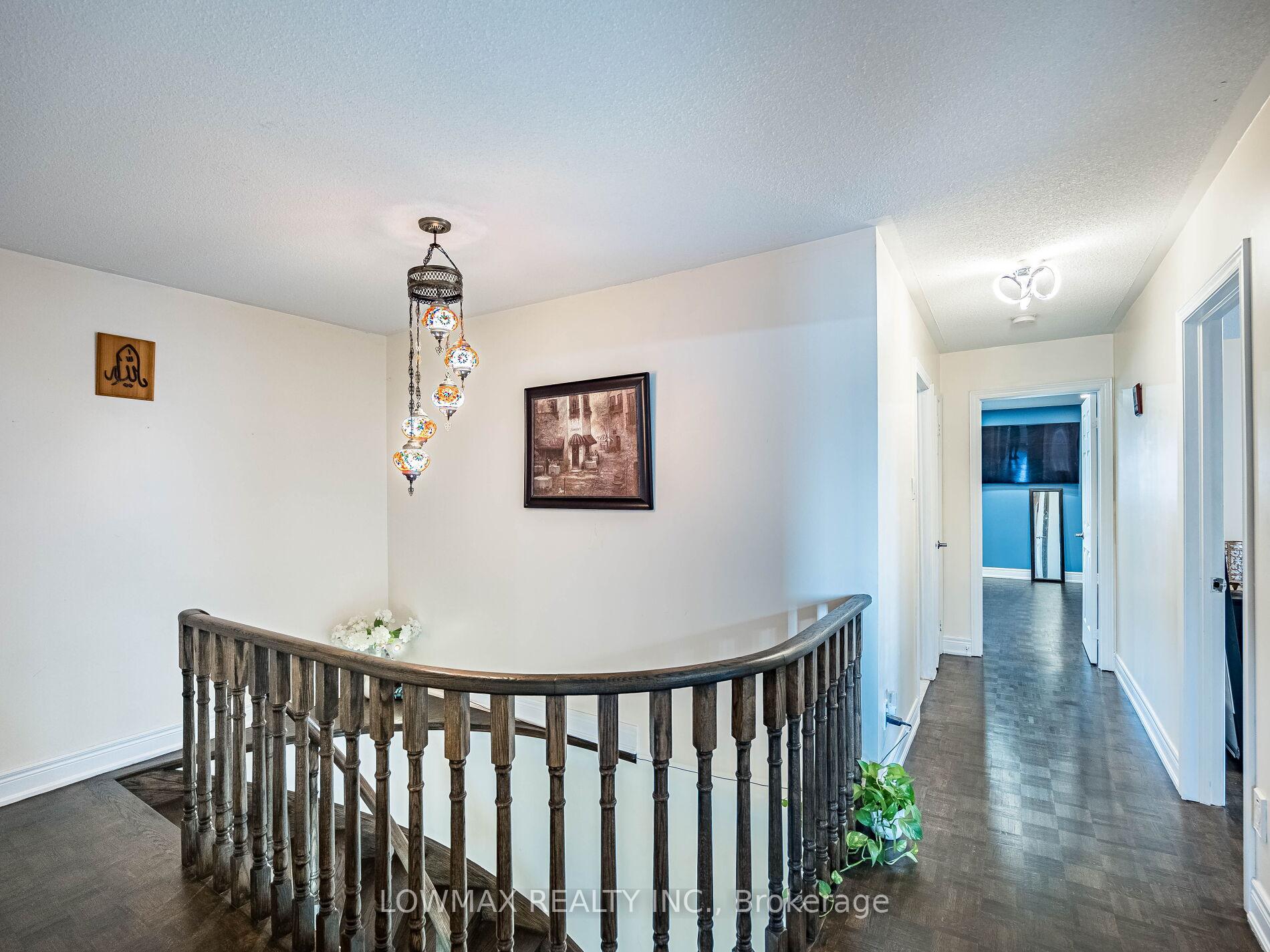 Photo 35 of 534 Chancellor Drive, Vaughan, East Woodbridge — HOMEH
