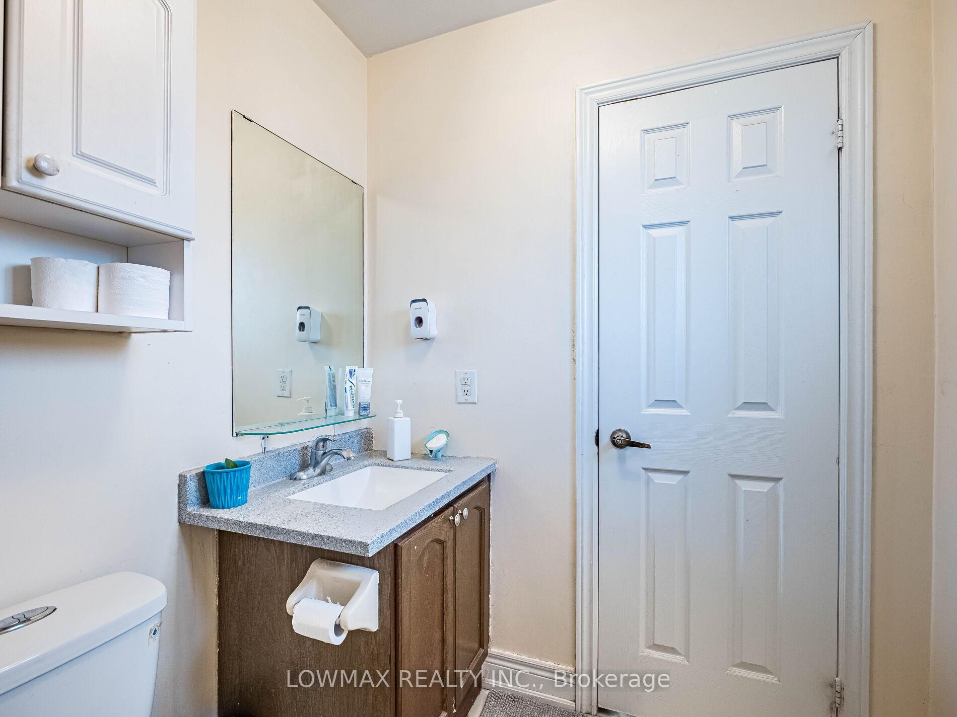 Photo 40 of 534 Chancellor Drive, Vaughan, East Woodbridge — HOMEH