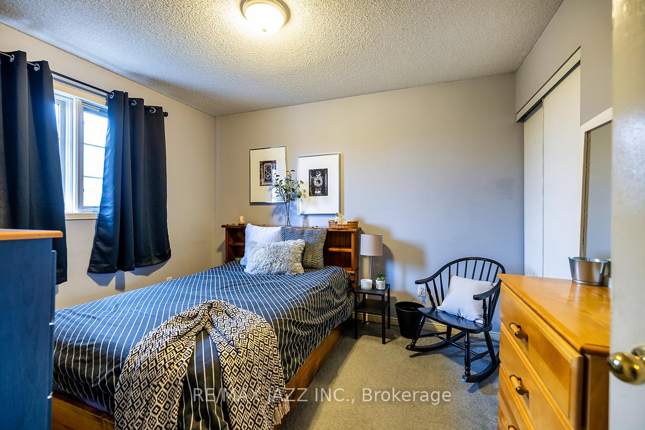 Photo 30 of 7 Barwick Court, Whitby, Downtown Whitby — HOMEH