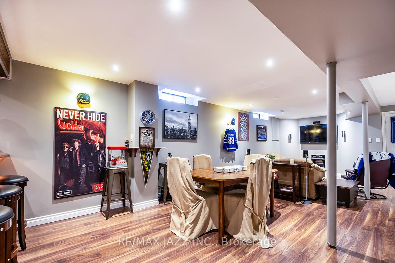 Photo 37 of 7 Barwick Court, Whitby, Downtown Whitby — HOMEH