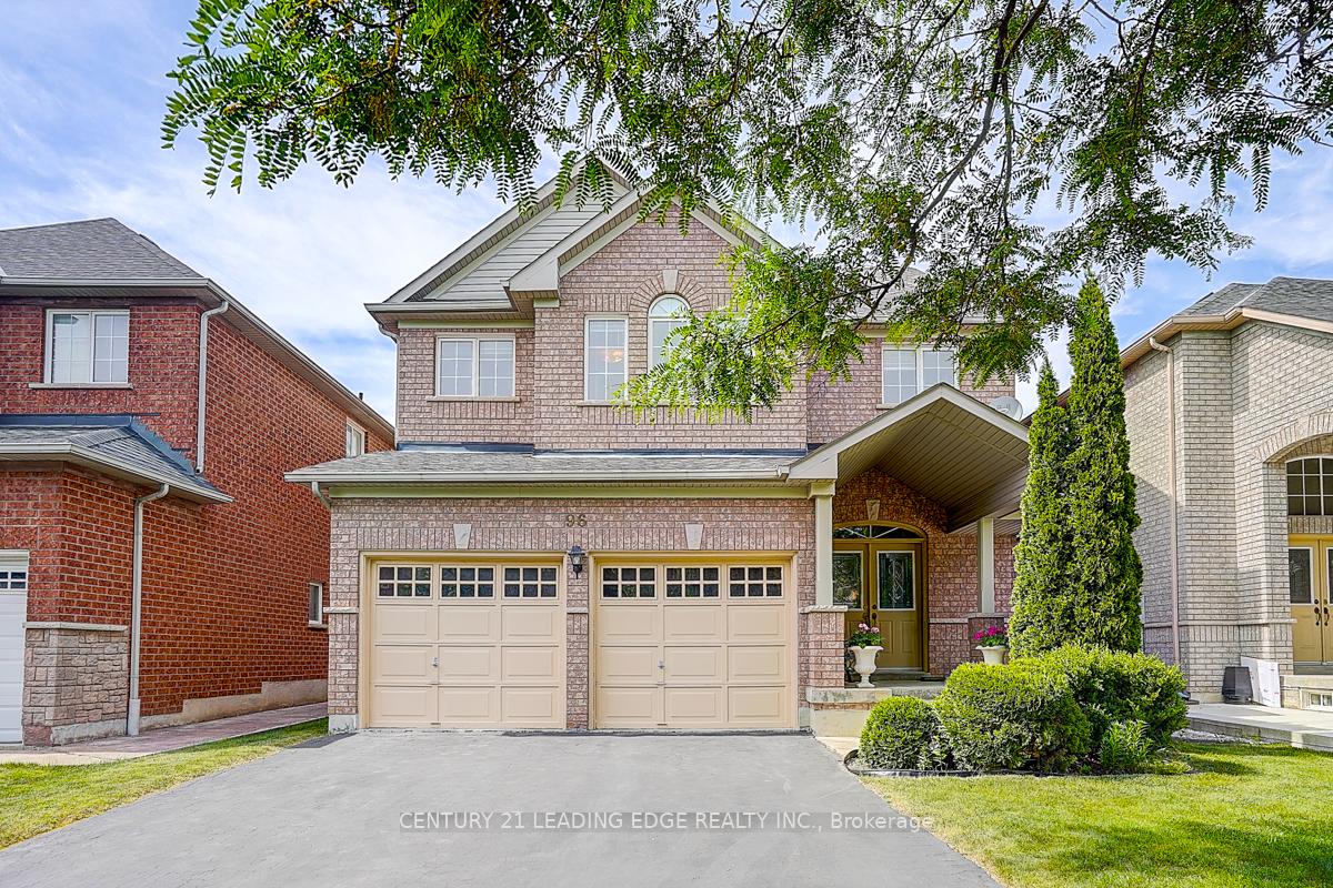 Photo 3 of 96 Tuscana Boulevard, Vaughan, Patterson — HOMEH