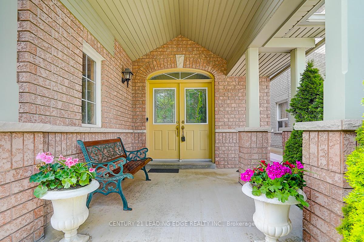 Photo 6 of 96 Tuscana Boulevard, Vaughan, Patterson — HOMEH
