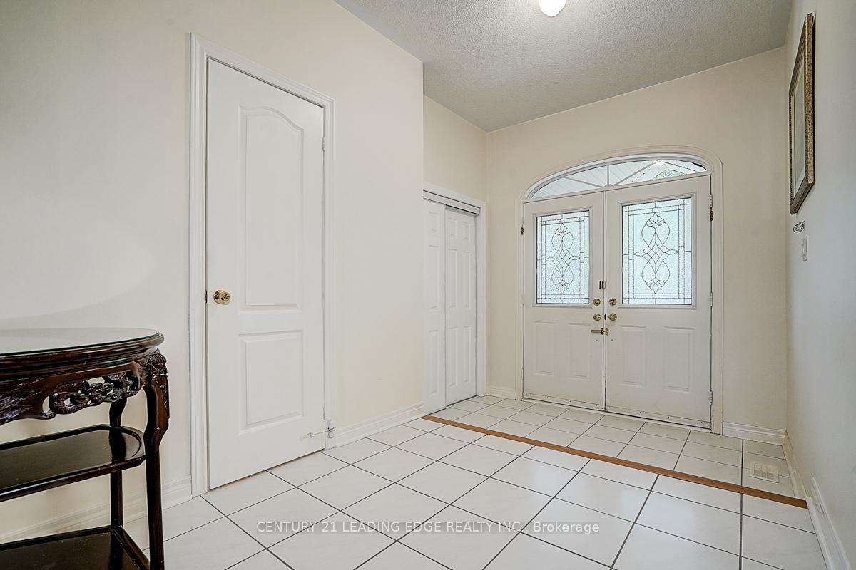 Photo 12 of 96 Tuscana Boulevard, Vaughan, Patterson — HOMEH