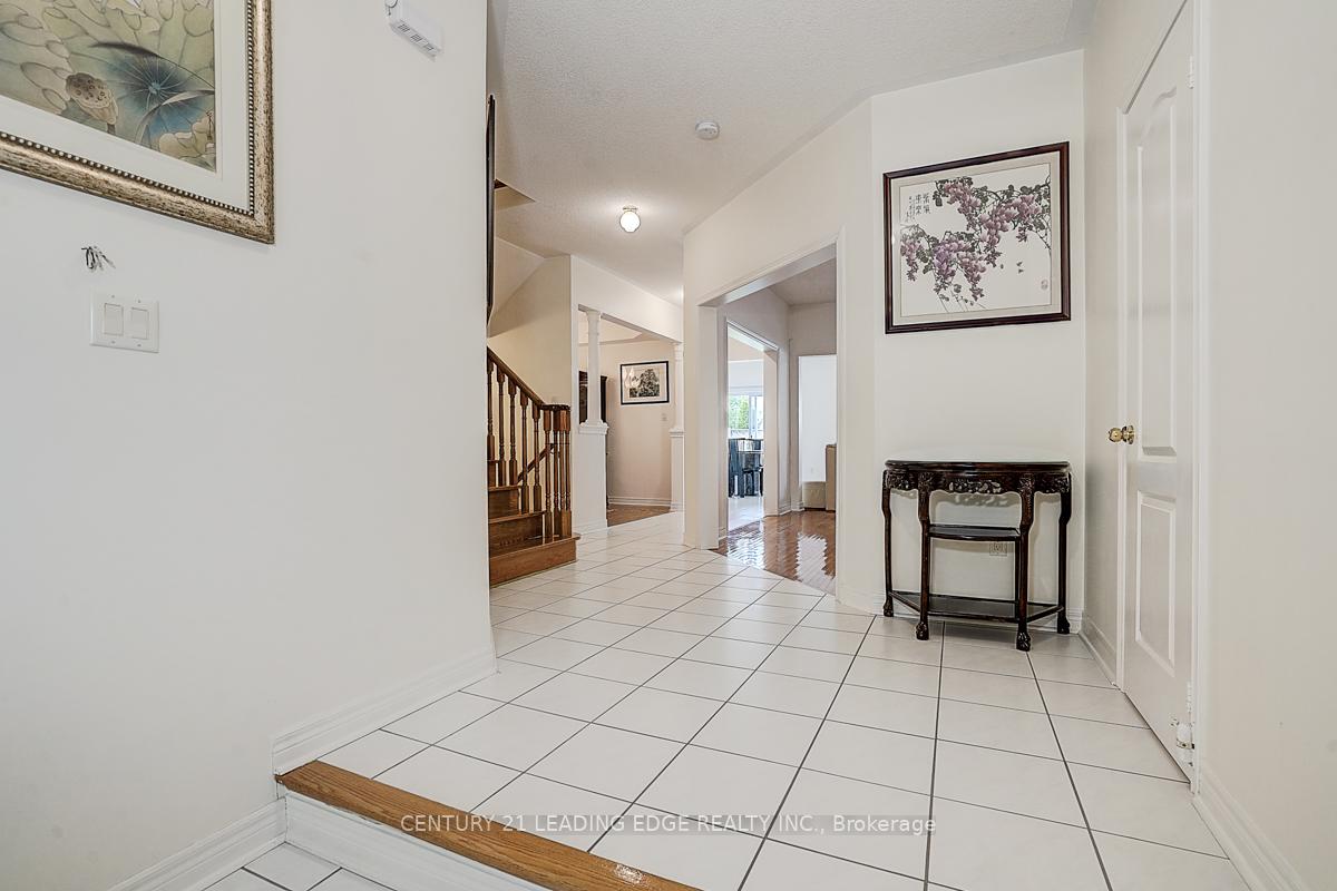 Photo 14 of 96 Tuscana Boulevard, Vaughan, Patterson — HOMEH