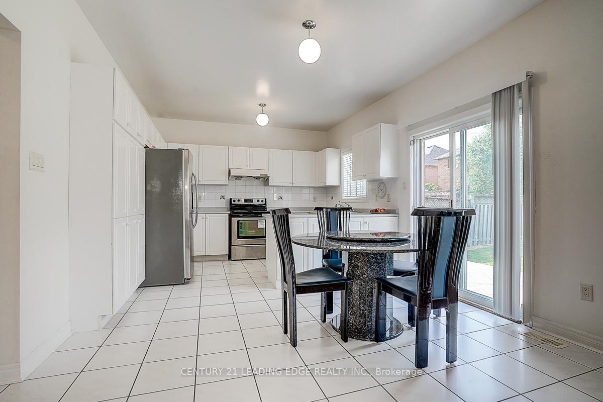 Photo 29 of 96 Tuscana Boulevard, Vaughan, Patterson — HOMEH