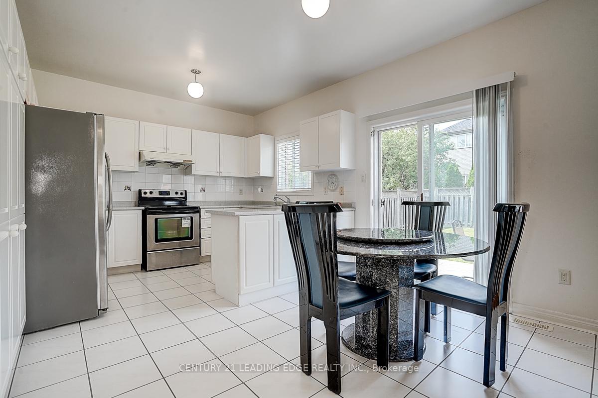 Photo 30 of 96 Tuscana Boulevard, Vaughan, Patterson — HOMEH