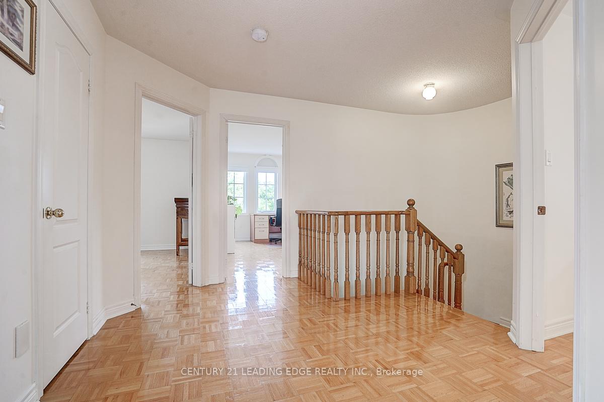 Photo 33 of 96 Tuscana Boulevard, Vaughan, Patterson — HOMEH