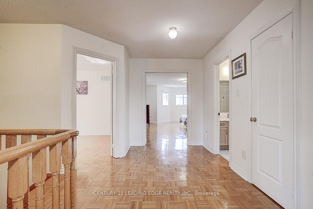 Photo 34 of 96 Tuscana Boulevard, Vaughan, Patterson — HOMEH