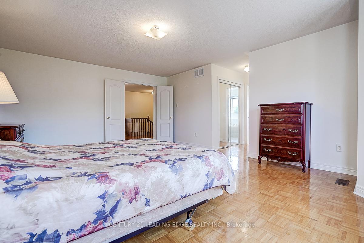 Photo 38 of 96 Tuscana Boulevard, Vaughan, Patterson — HOMEH