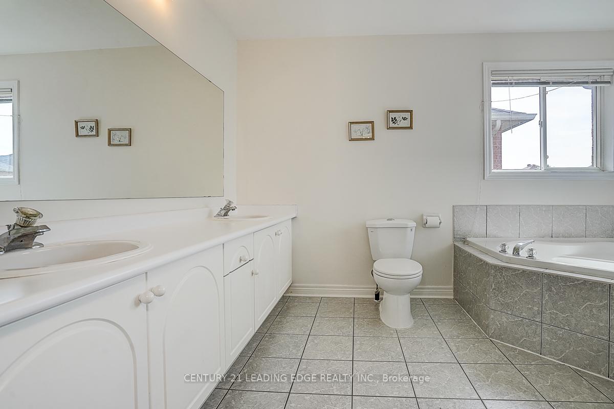 Photo 40 of 96 Tuscana Boulevard, Vaughan, Patterson — HOMEH