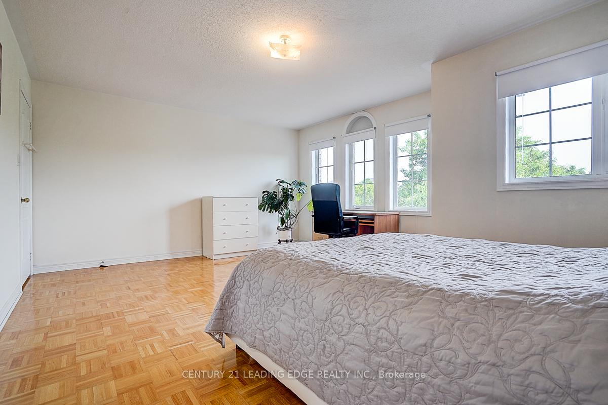 Photo 44 of 96 Tuscana Boulevard, Vaughan, Patterson — HOMEH