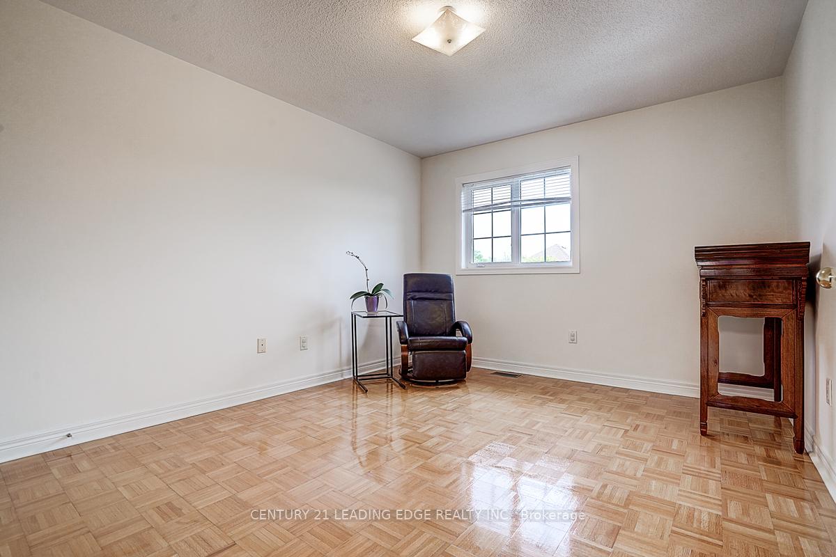 Photo 45 of 96 Tuscana Boulevard, Vaughan, Patterson — HOMEH