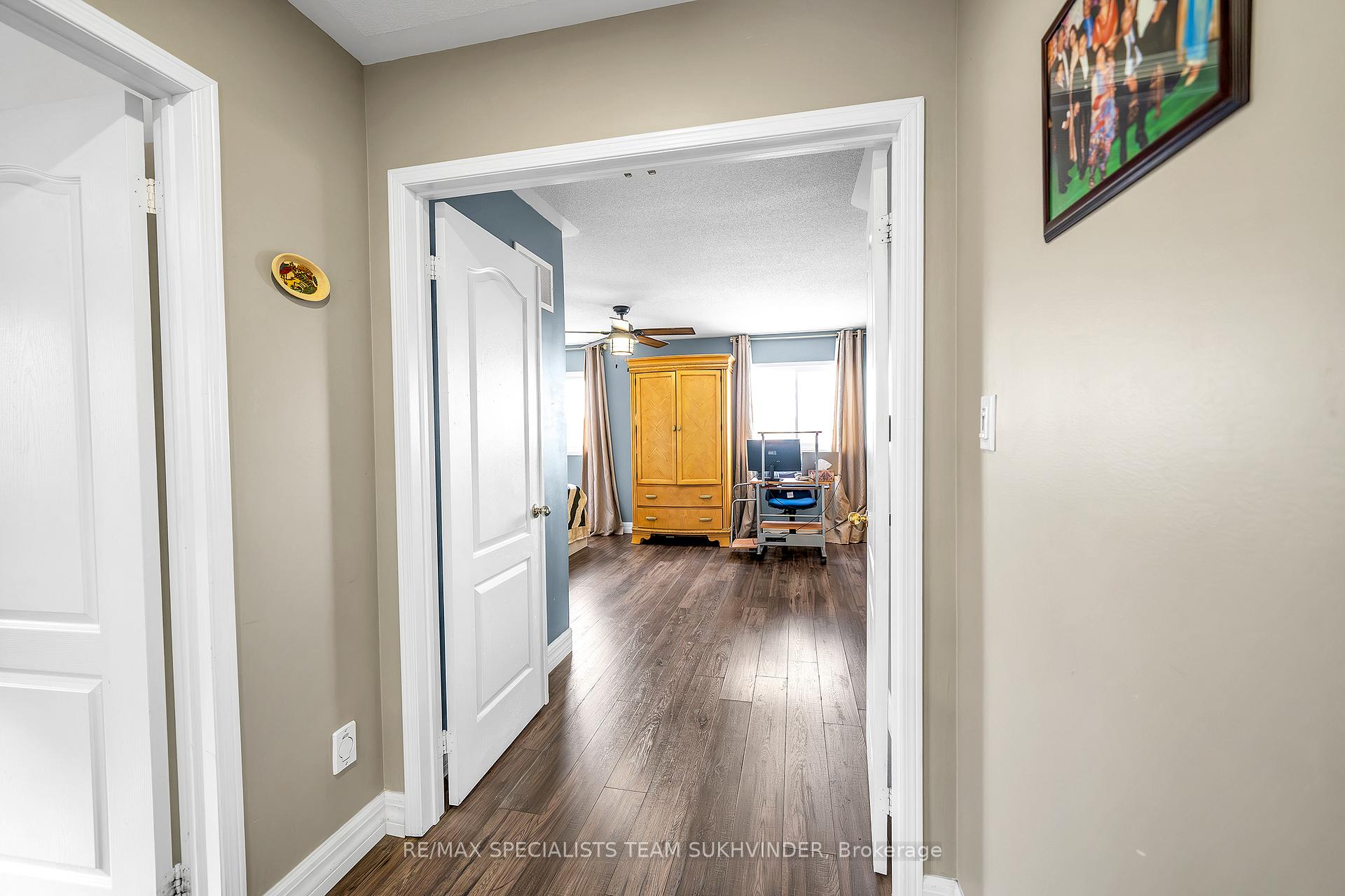 Photo 23 of 8 Pardon Avenue, Whitby, Williamsburg — HOMEH