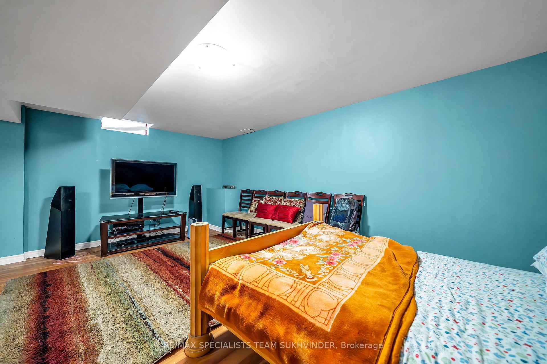 Photo 35 of 8 Pardon Avenue, Whitby, Williamsburg — HOMEH