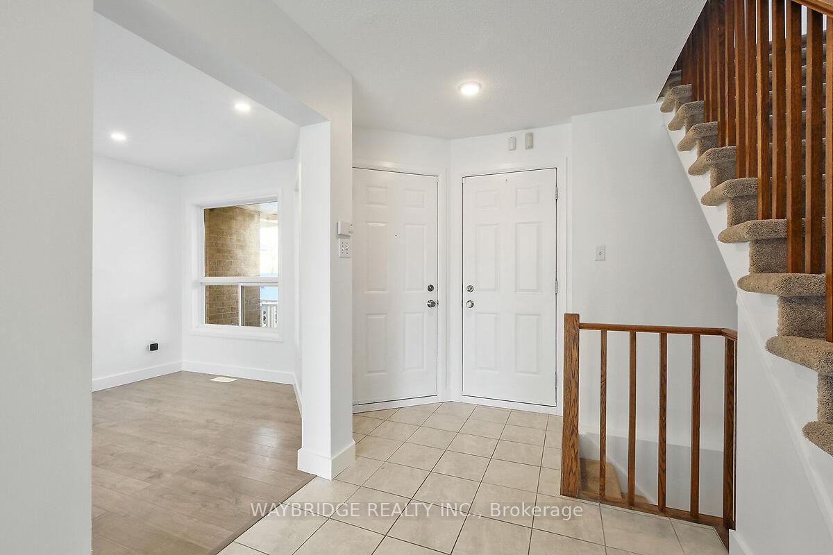 Photo 4 of 1885 Hialeah Drive, Ottawa, Fallingbrook/Gardenway South — HOMEH