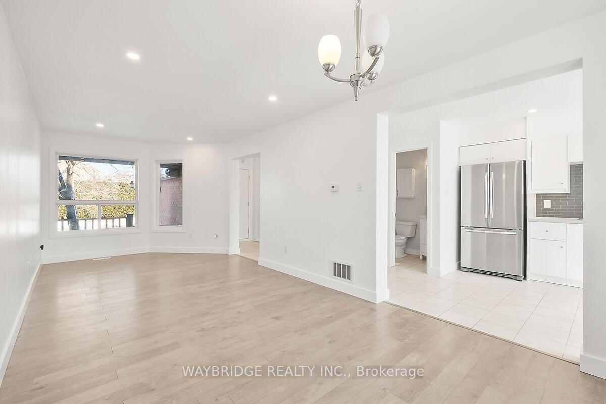Photo 7 of 1885 Hialeah Drive, Ottawa, Fallingbrook/Gardenway South — HOMEH