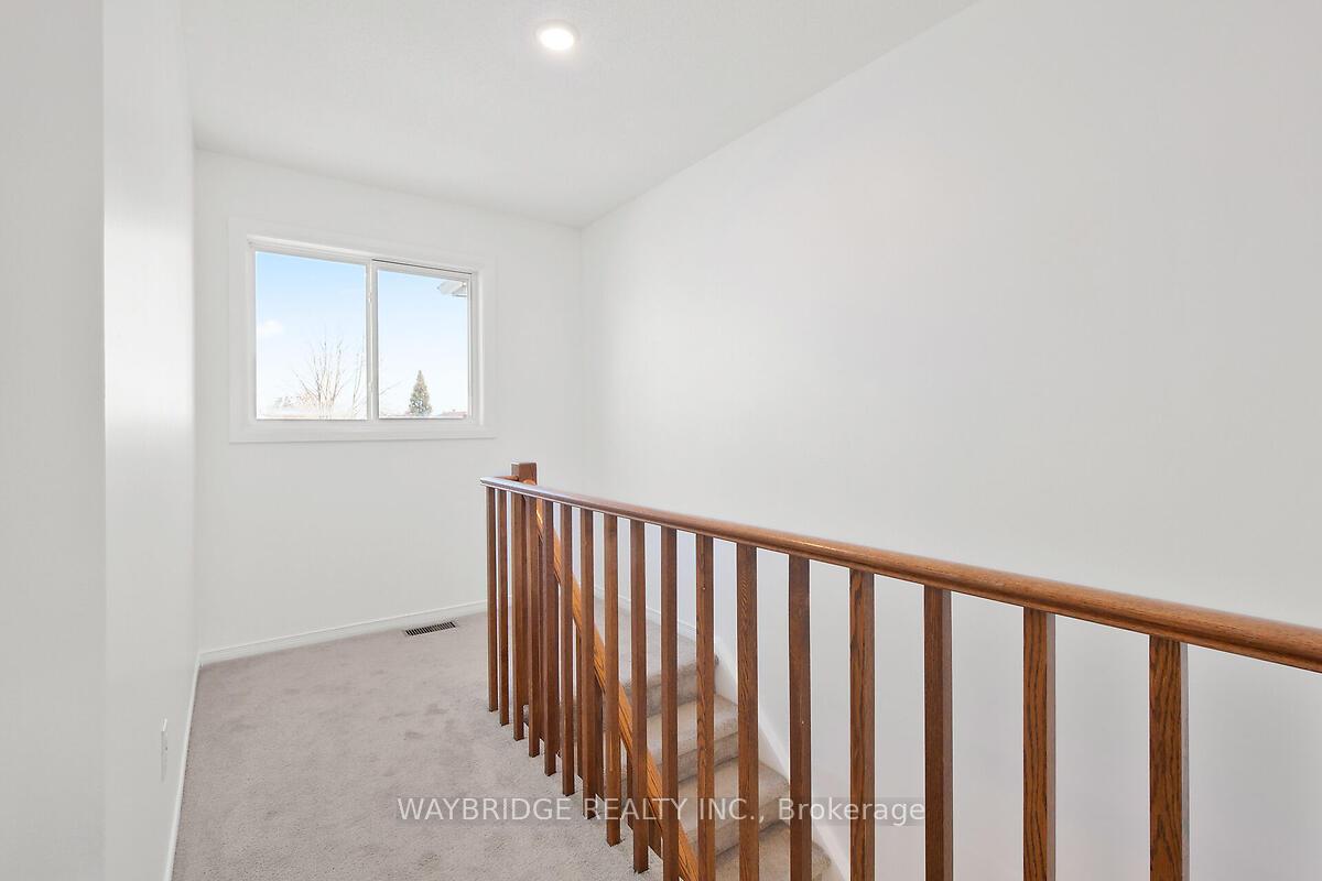 Photo 14 of 1885 Hialeah Drive, Ottawa, Fallingbrook/Gardenway South — HOMEH