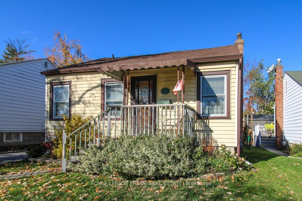 Photo 2 of 512 Glengarry Avenue, Peterborough, Northcrest Ward 5 — HOMEH