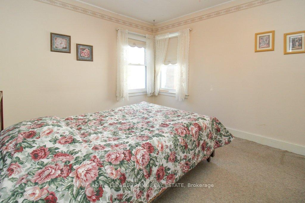 Photo 19 of 512 Glengarry Avenue, Peterborough, Northcrest Ward 5 — HOMEH