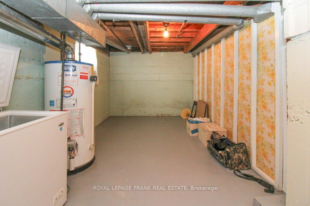 Photo 28 of 512 Glengarry Avenue, Peterborough, Northcrest Ward 5 — HOMEH
